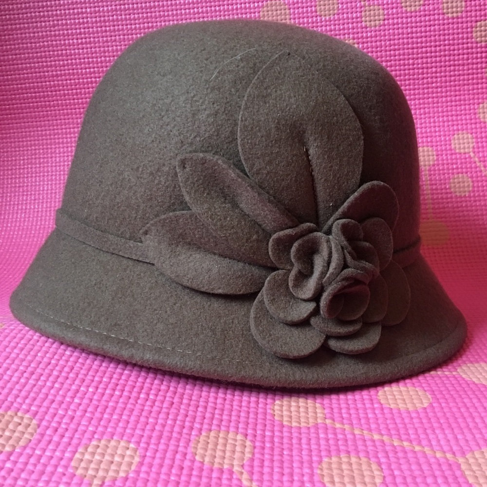 Cloche Rose Hat - 1920s Inspired